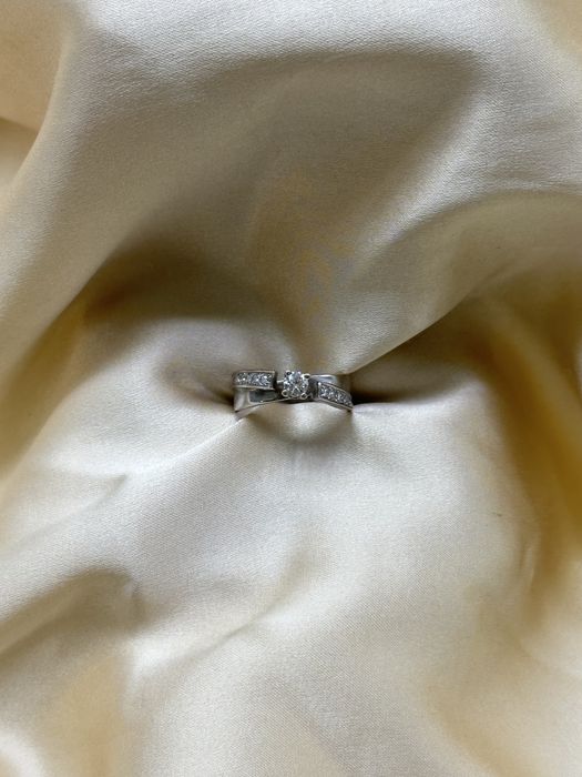 Золотое кольцо с бриллиантами