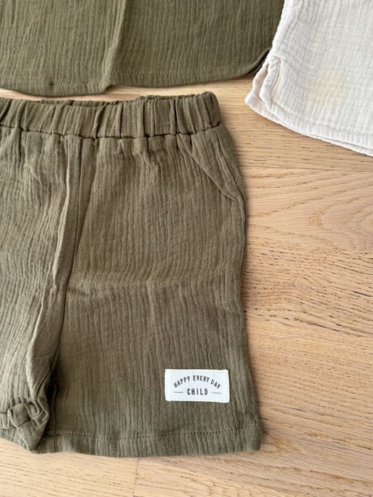 Tricou, bluza sinpantaloni muselina masura 4-5 ani