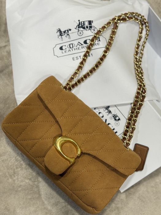 Coach велурена чанта