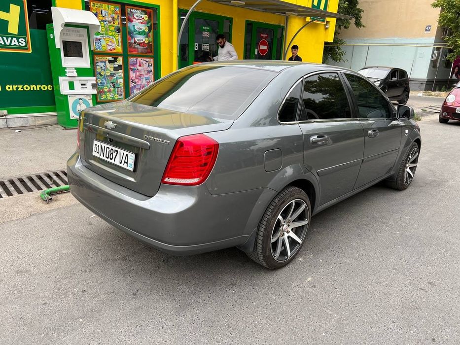 легковой автомобиль Gentra