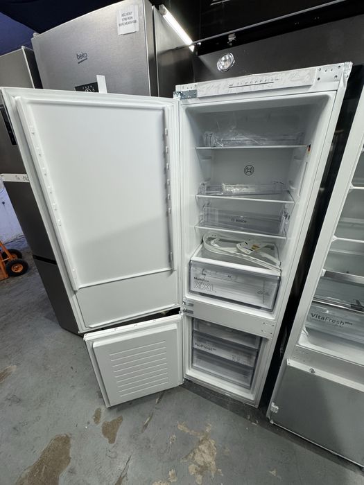 Combina frigorifica incorporabila Bosch KIN865SE0