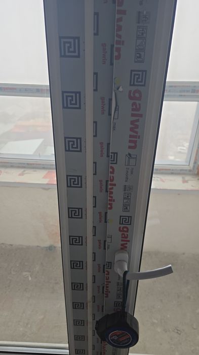 Пластиковое окно и дверь