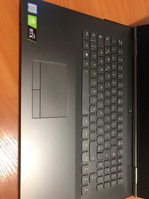 Lenovo Legion Y740 RTX2060 1TB SSD Core i7-8750H 16GB RAM 17in Win 10