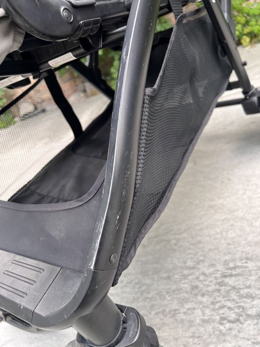 Продам коляску двухместную