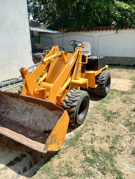 Мини челен товарач TCM 810A  Kubota 36кс