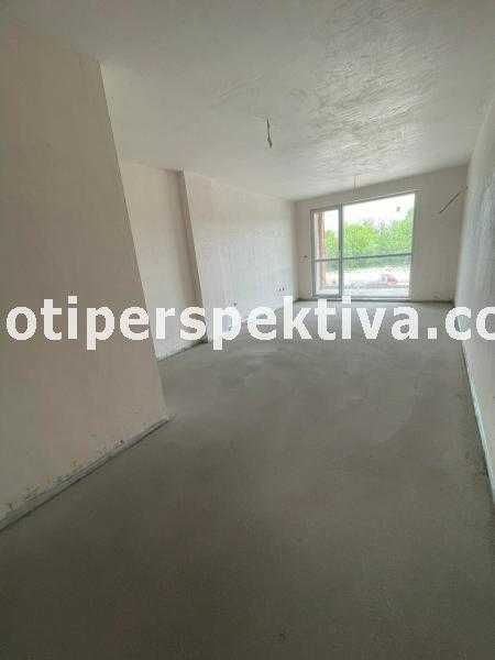 Продава се Тристаен апартамент в Пловдив, Кючук Париж - 106 кв.м за 843 €/кв.м - Снимка #2