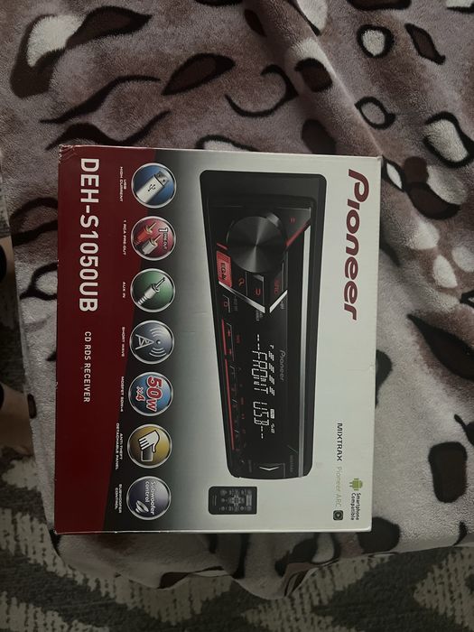 Авто магнитафон сатам