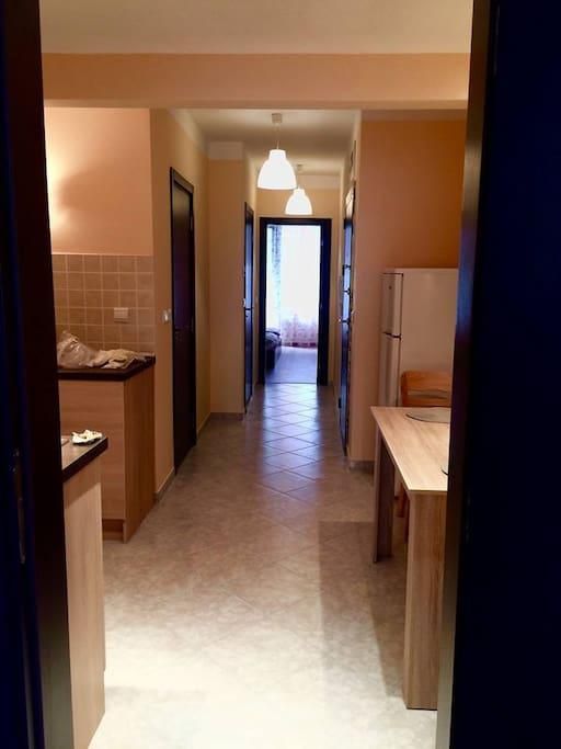 Дава се под наем Двустаен апартамент в Варна, Център - 70 кв.м за 600 € - Снимка #6