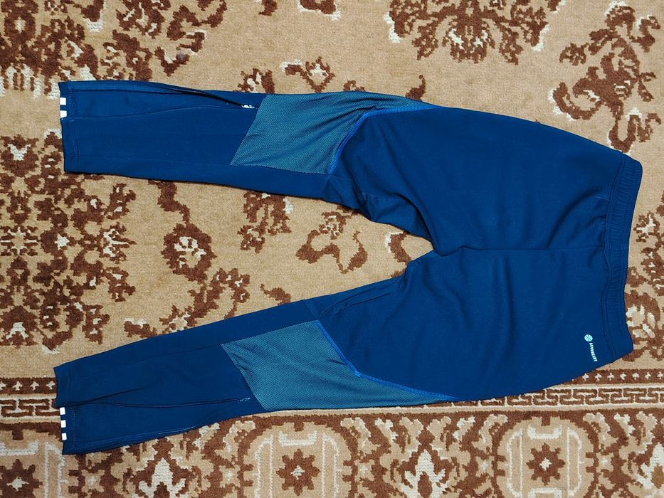Продам оригинальные штаны Adidas