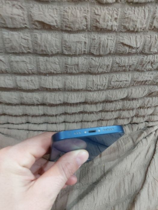 Продам айфон 12 128гб акб 80