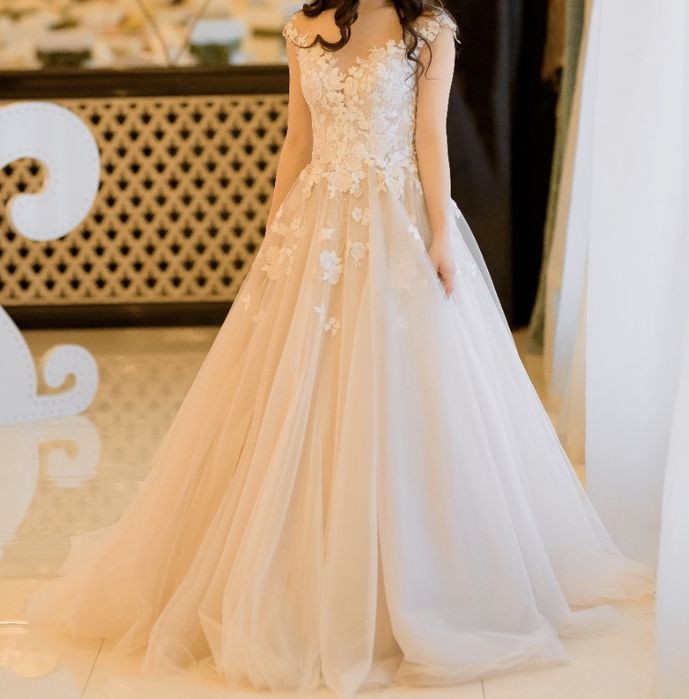 Платье на узату