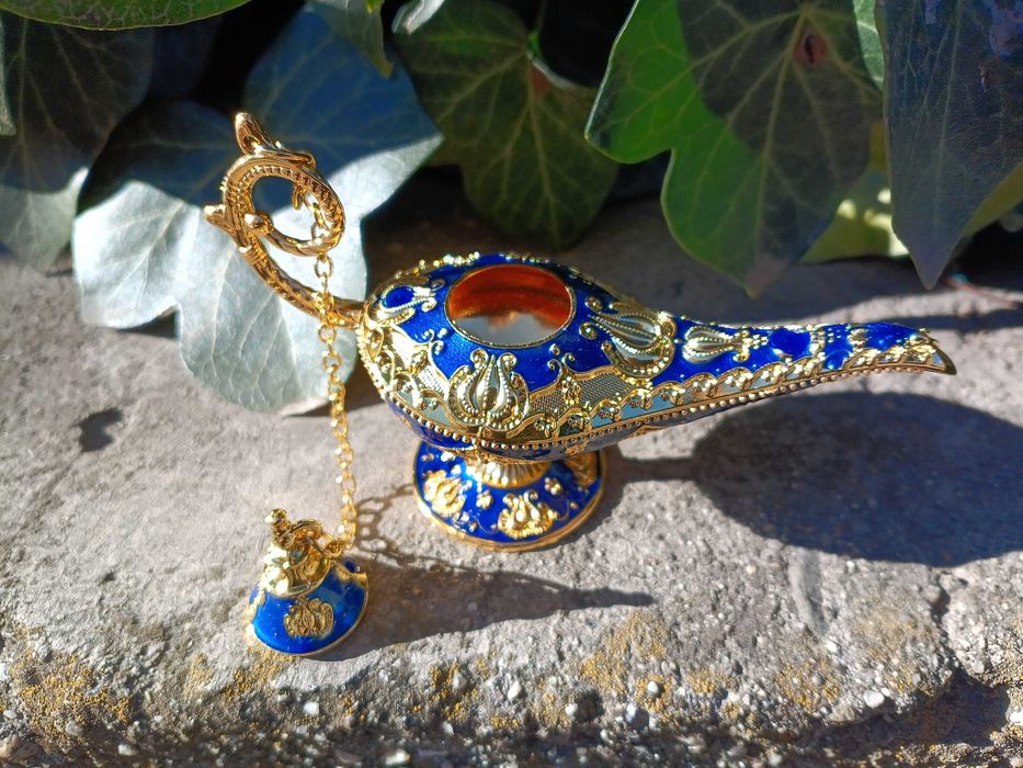 Лампата на Аладин" , метални , може да се използват за ароматни масла.