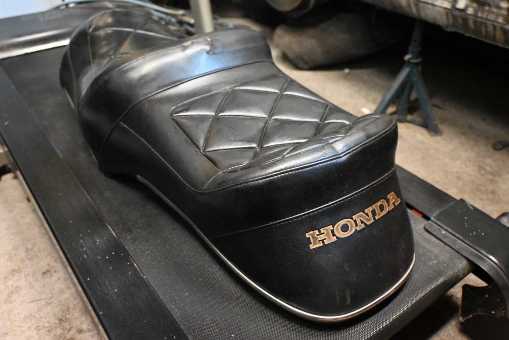 седалка Honda хонда goldwing GL1100 1983