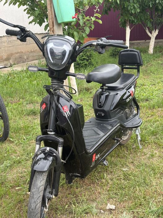 Продам скутер модель « SK8»
