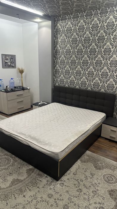 Кровать с Матрацем