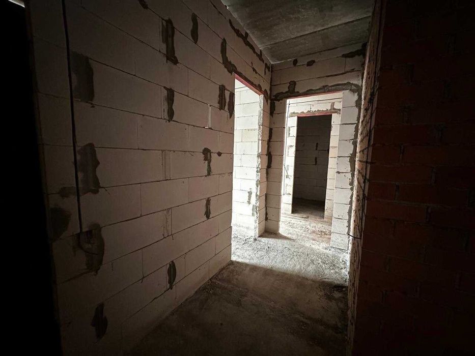 продам 4 ком квартиру