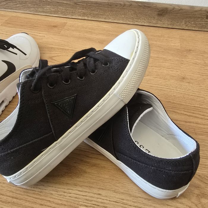 Дамски кецове Guess