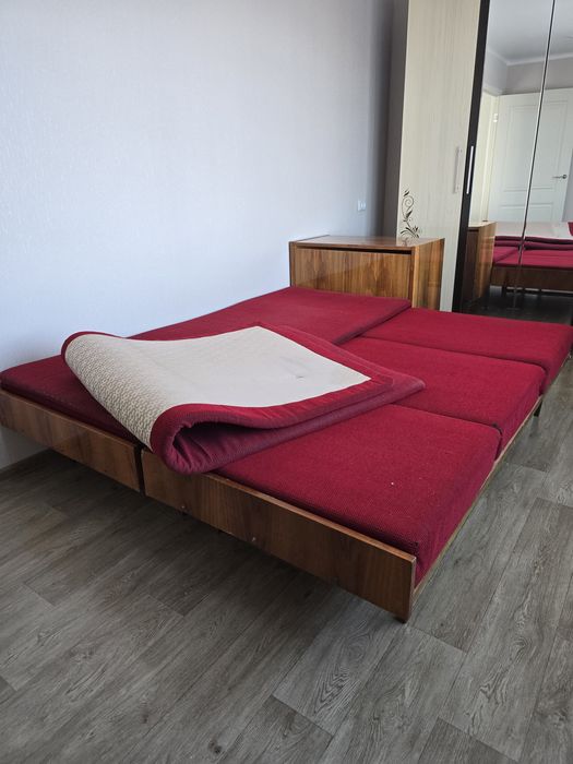 Продам двухспальную кровать