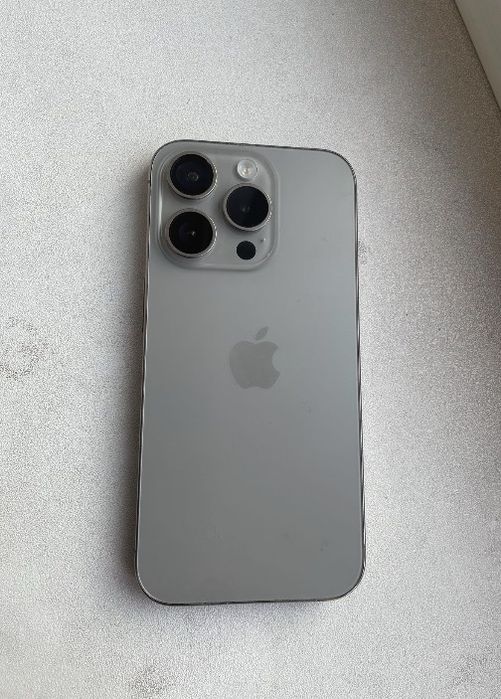 Продам iPhone 15 pro