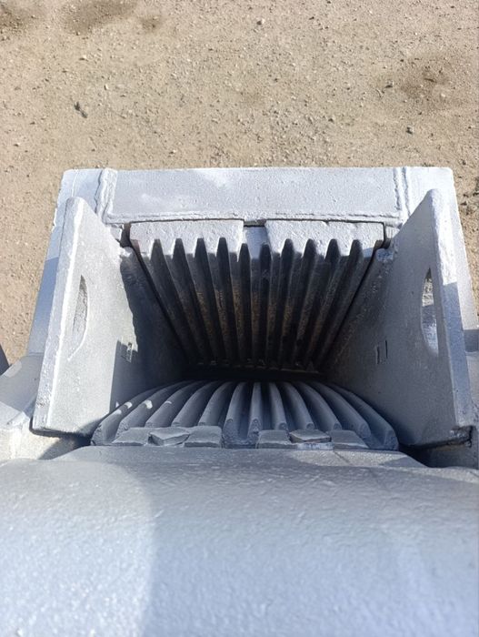 Щековая дробилка 250х400