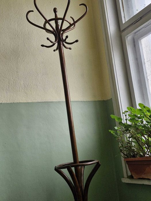 Стара виенска закачалка в перфектно състояние