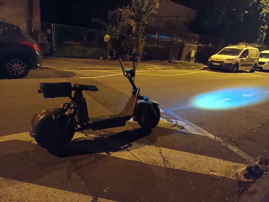 Vând sau schimb cu scuter electric