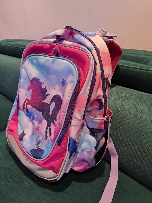 Анатомична ученичешка раница