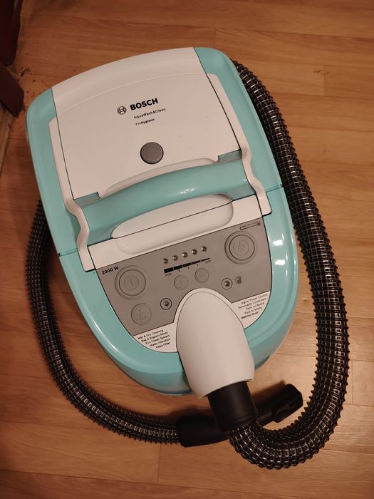 Продам моющий пылесос