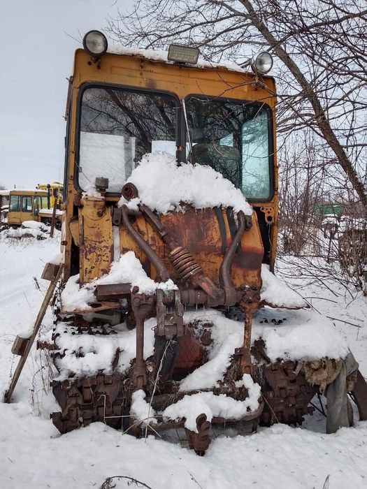 Продам два трактора ДТ75