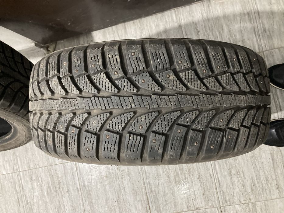 Зимние шины шипованные