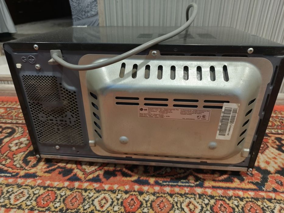 Продается микроволновая печь