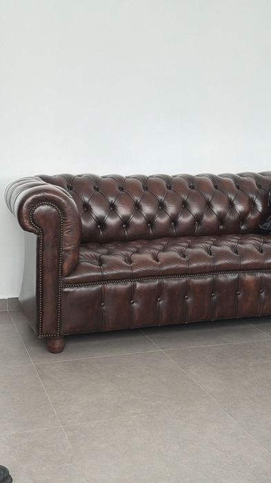 Execut costrucți+mobilă+canapele+tapițerie