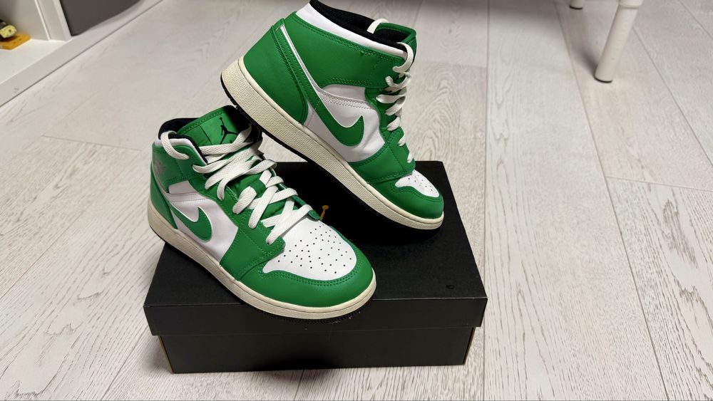 Nike Air Jordan 1 Mid (GS)
