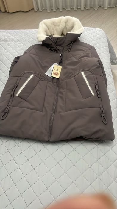 Пуховик зимний женский