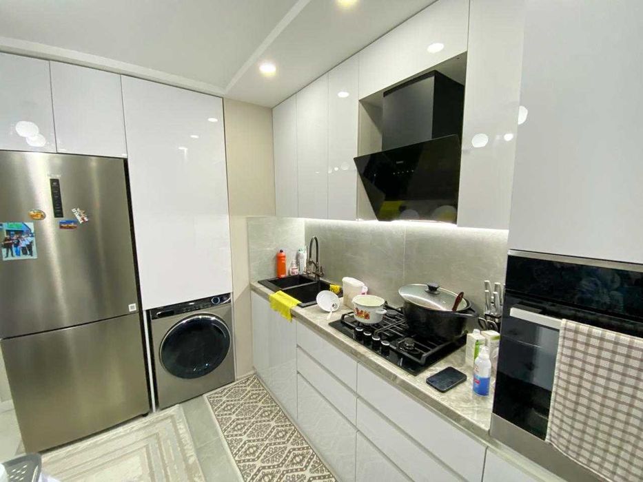 Продам 2 ком кв мкрн Болашак Алишер Империя