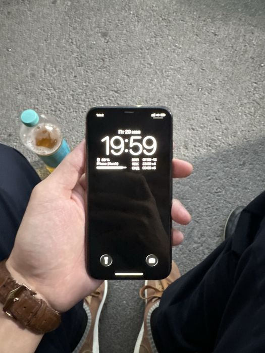 iPhone 11 pro 64gb