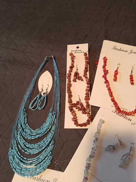 Seturi bijuterii handmade