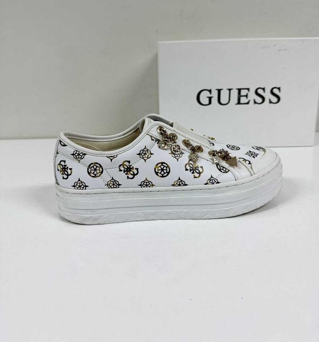 Guess Betrix 2 4G Peony Logo
