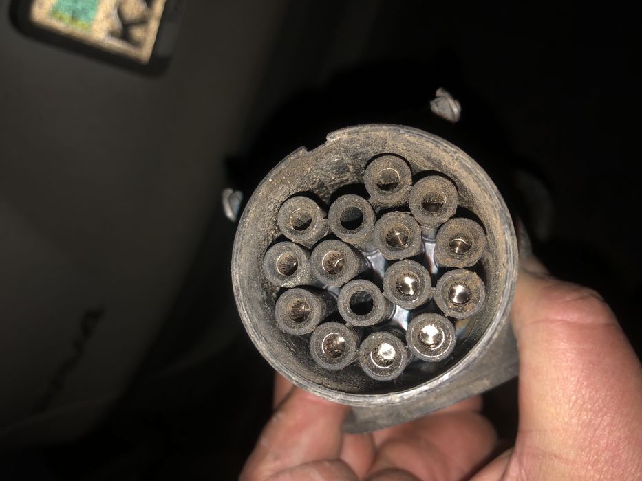 кабель / сидельный тягач