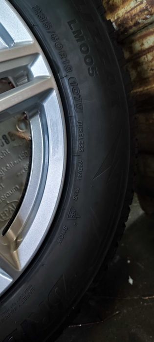 Vând sau schimb Jante r18 cu cauciucuri de iarna vara Bridgestone