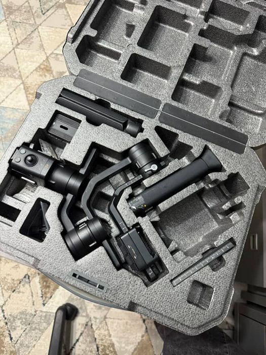 Продам стабилизатор dji ronin s