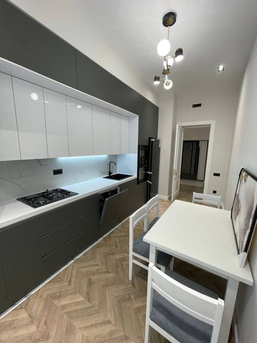 Мебел 3 лет горантией мебел на кухния