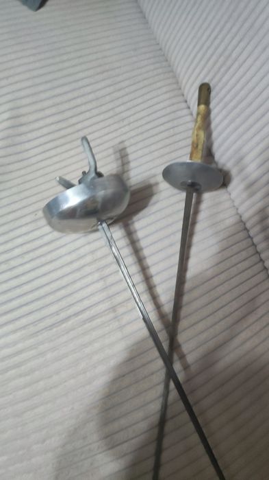 Vând două bucăți spadă