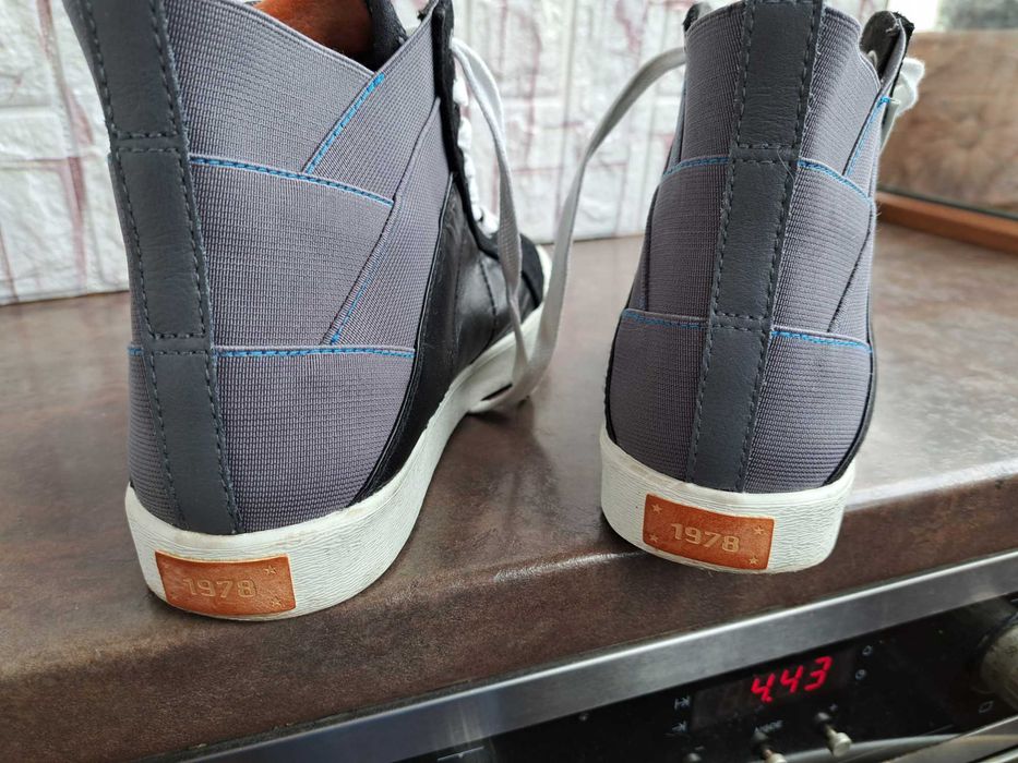 мъжки кецове,спортни обувки,маратонки,,номер 44 Diesel-дизел