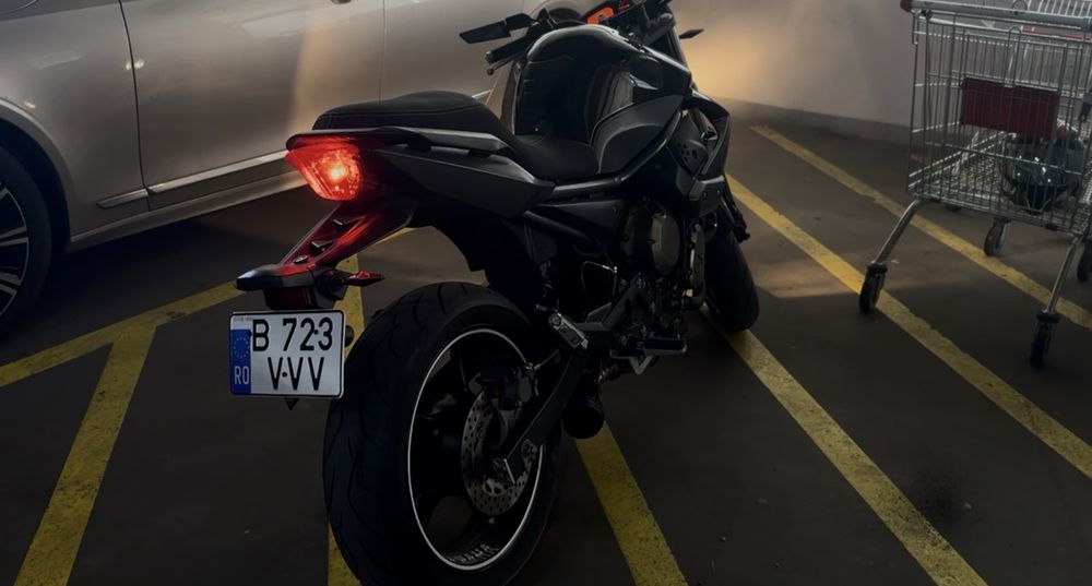 Moto Yamaha XJ6 2009 - Limitat A2