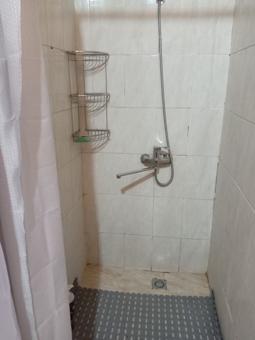 Сдам 2 комнатную  дом