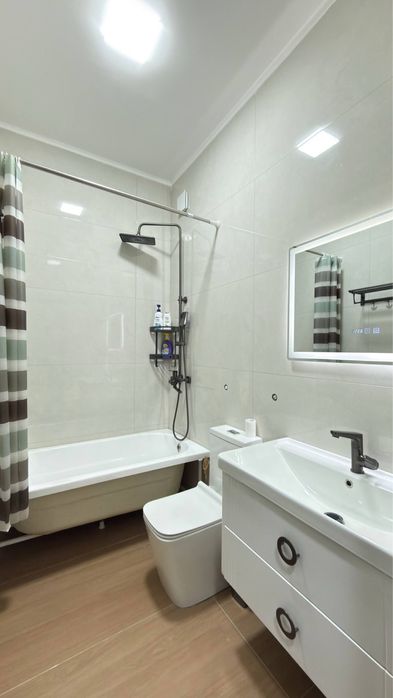 Яккасарой район 6/1/8  Golden House Duplex 150кв.м