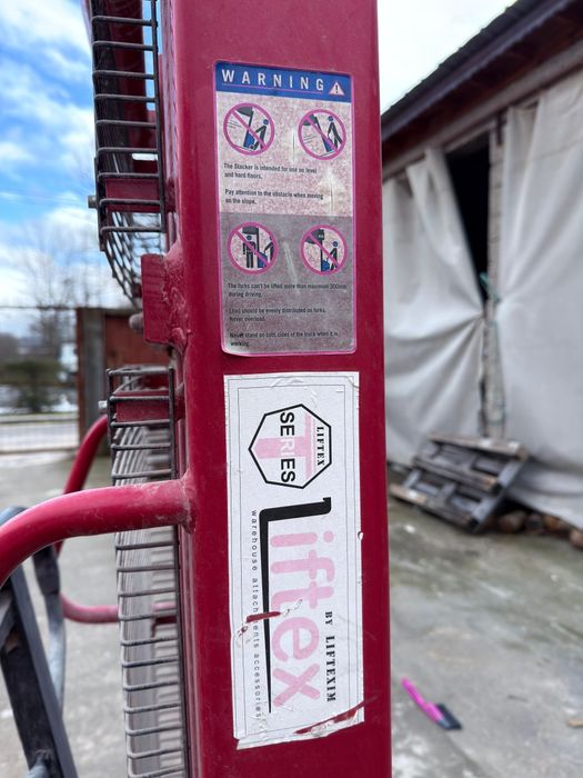 Високоповдигаща палетна количка Liftex HSA1525