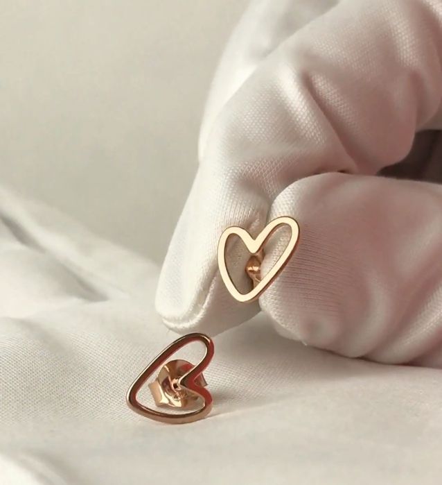 Серьги гвоздики сердечки новые серебро женские и детские с позолотой