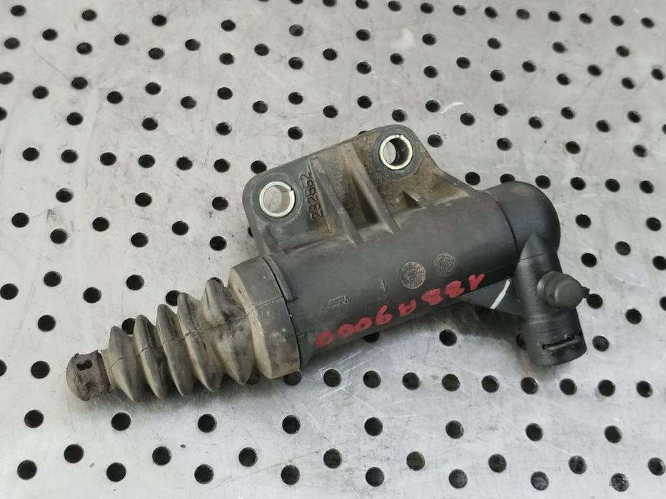 pompa ambreiaj 1.3 d multijet 188a9000 lancia ypsilon fiat punto doblo panda